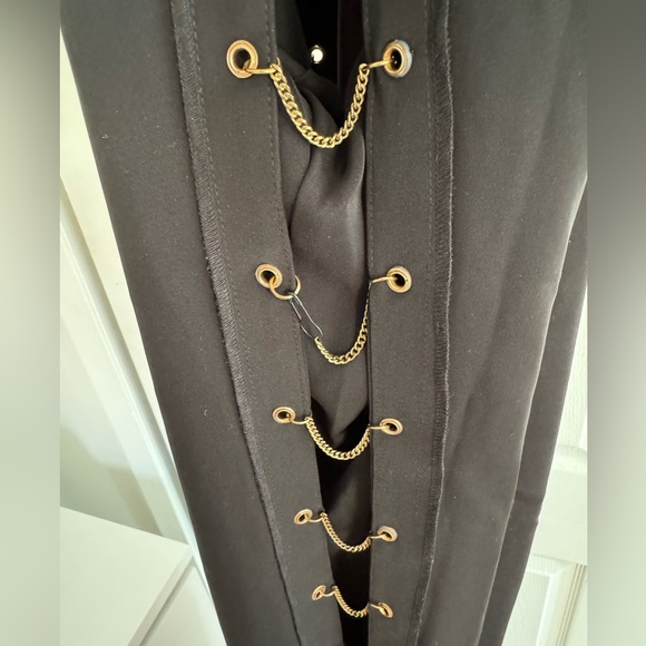 Soraya Pants in Black
h:ours
Color:Black - Picture 3 of 3